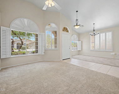 4545 E Rowel Road - Photo Thumbnail 5
