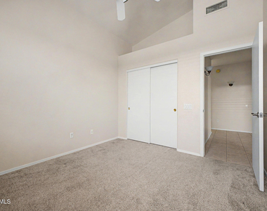 4545 E Rowel Road - Photo Thumbnail 25