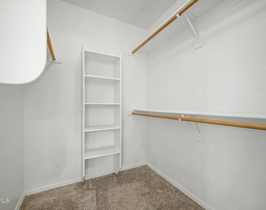 4545 E Rowel Road - Photo Thumbnail 26
