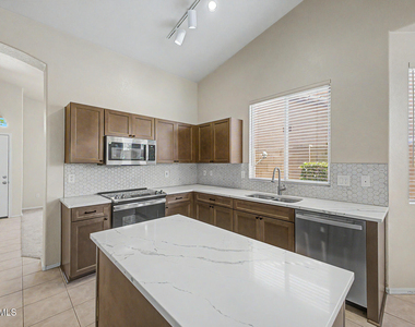 4545 E Rowel Road - Photo Thumbnail 2