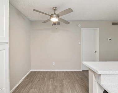 1620 W Southern Avenue - Photo Thumbnail 7