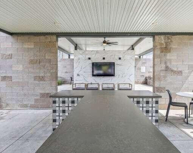 949 S Longmore Street - Photo Thumbnail 19