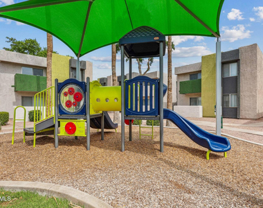 949 S Longmore Street - Photo Thumbnail 15
