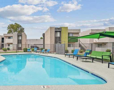 949 S Longmore Street - Photo Thumbnail 9