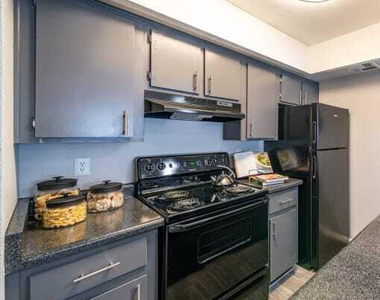 949 S Longmore Street - Photo Thumbnail 4