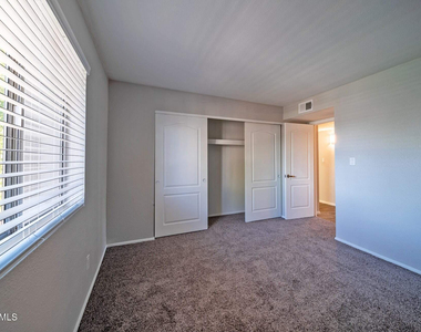 949 S Longmore Street - Photo Thumbnail 6
