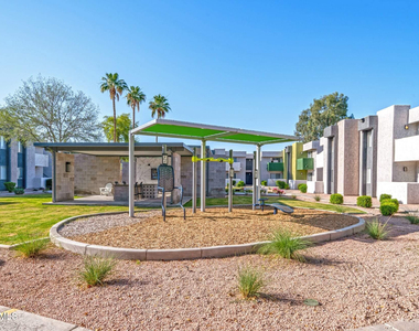 949 S Longmore Street - Photo Thumbnail 12
