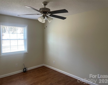 1122 28th Street Sw - Photo Thumbnail 14