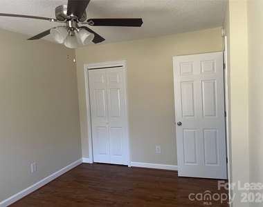 1122 28th Street Sw - Photo Thumbnail 15