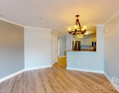 1105 Torrence Circle - Photo Thumbnail 8
