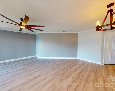 1105 Torrence Circle - Photo Thumbnail 9