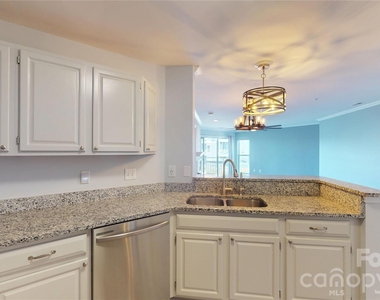 1105 Torrence Circle - Photo Thumbnail 7