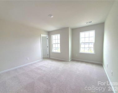 1009 Gabardine Lane - Photo Thumbnail 14
