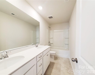 1009 Gabardine Lane - Photo Thumbnail 8