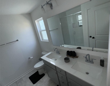 495 Switch Street - Photo Thumbnail 13