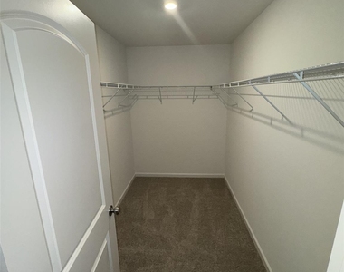 495 Switch Street - Photo Thumbnail 12