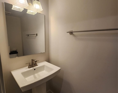 154 Stella Lane - Photo Thumbnail 3