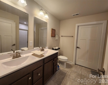 154 Stella Lane - Photo Thumbnail 7
