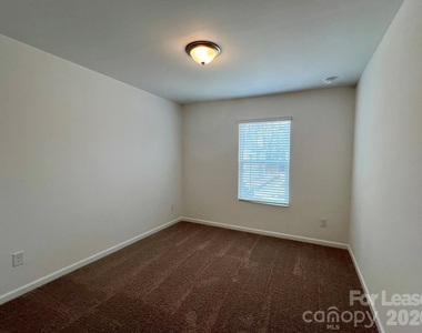 3546 Secrest Landing - Photo Thumbnail 13