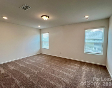 3546 Secrest Landing - Photo Thumbnail 9