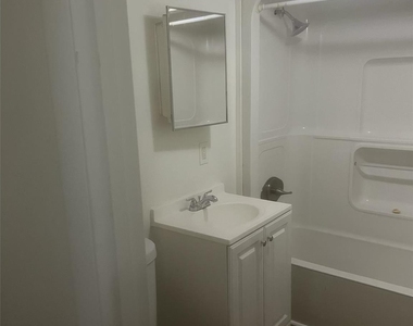 3805 Miriam Drive - Photo Thumbnail 8