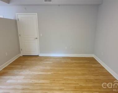 1320 Fillmore Avenue - Photo Thumbnail 5