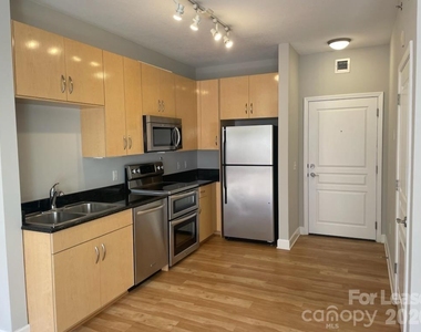 1320 Fillmore Avenue - Photo Thumbnail 3