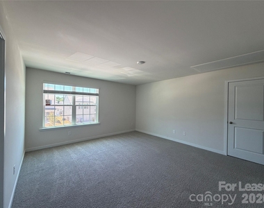 1013 20th Avenue Loop Se - Photo Thumbnail 1