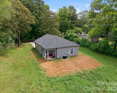 53 Travora Circle - Photo Thumbnail 3