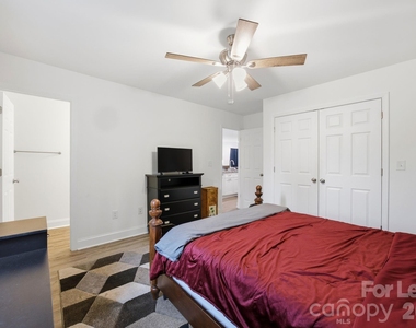 53 Travora Circle - Photo Thumbnail 27