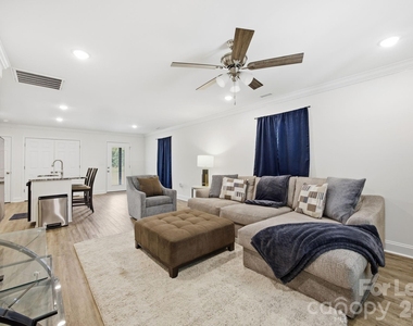 53 Travora Circle - Photo Thumbnail 19