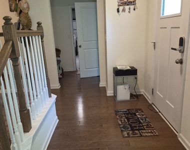 2906 Trinity Street - Photo Thumbnail 9