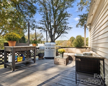 1316 Mecklenburg Highway - Photo Thumbnail 23