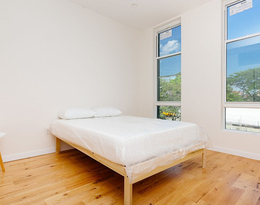 56 Marcy Avenue - Photo Thumbnail 8