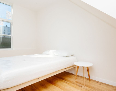 56 Marcy Avenue - Photo Thumbnail 4