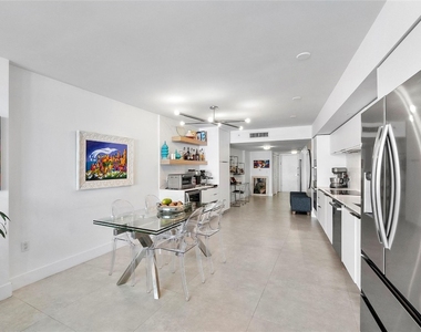 6620 Indian Creek Drive - Photo Thumbnail 6