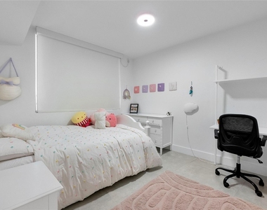 6620 Indian Creek Drive - Photo Thumbnail 21