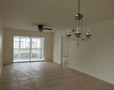 801 Se Central Parkway - Photo Thumbnail 9