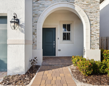 2405 Nw 131st Circle - Photo Thumbnail 2