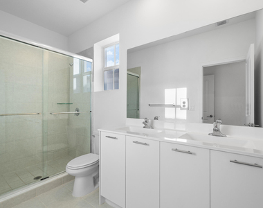 2405 Nw 131st Circle - Photo Thumbnail 16