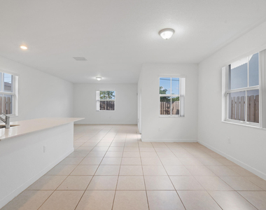 2405 Nw 131st Circle - Photo Thumbnail 6