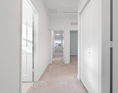2405 Nw 131st Circle - Photo Thumbnail 12