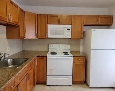 4310 Nw 12th Court - Photo Thumbnail 5
