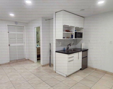 4648 Sw 24th Avenue - Photo Thumbnail 4