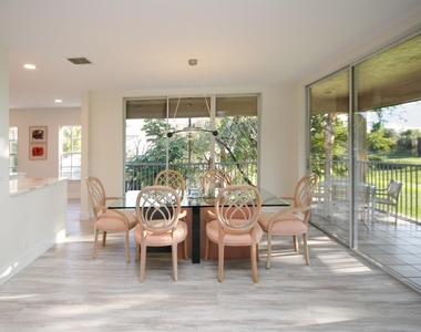11877 Pebblewood Drive - Photo Thumbnail 13