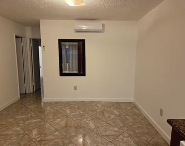 20337 Ne 2nd Avenue - Photo Thumbnail 10