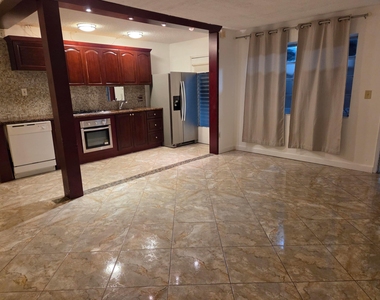20337 Ne 2nd Avenue - Photo Thumbnail 6