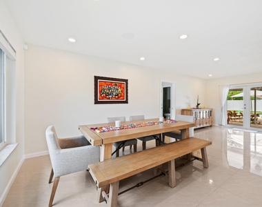 6101 Sw 9th Street - Photo Thumbnail 12