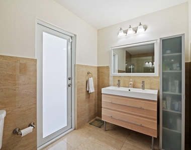 6101 Sw 9th Street - Photo Thumbnail 17