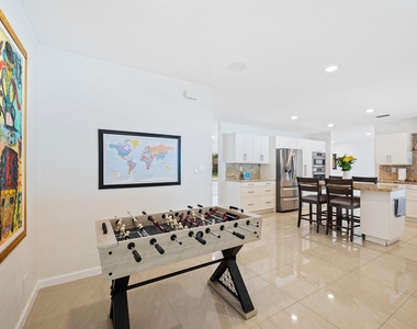 6101 Sw 9th Street - Photo Thumbnail 5